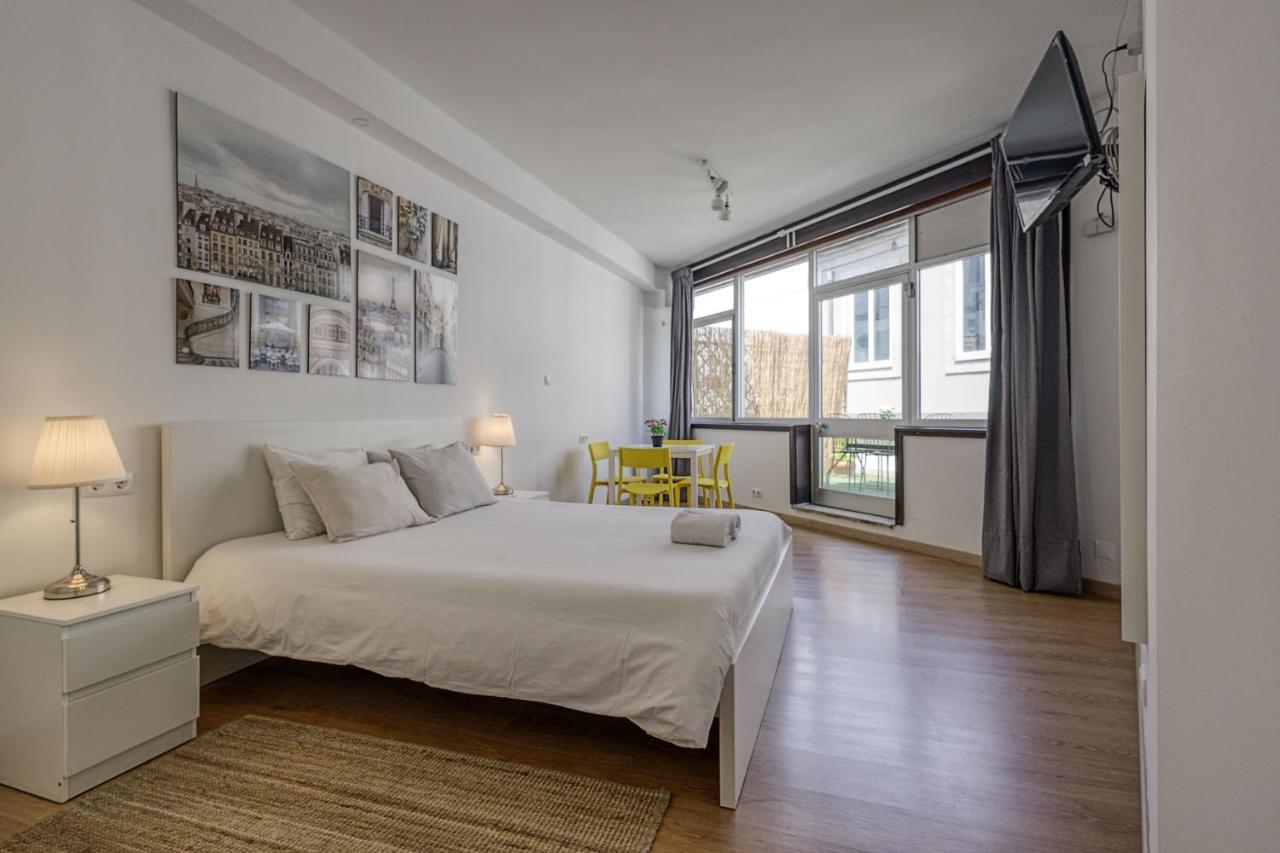 Travel & Live Aliados Apartment OOporto Esterno foto