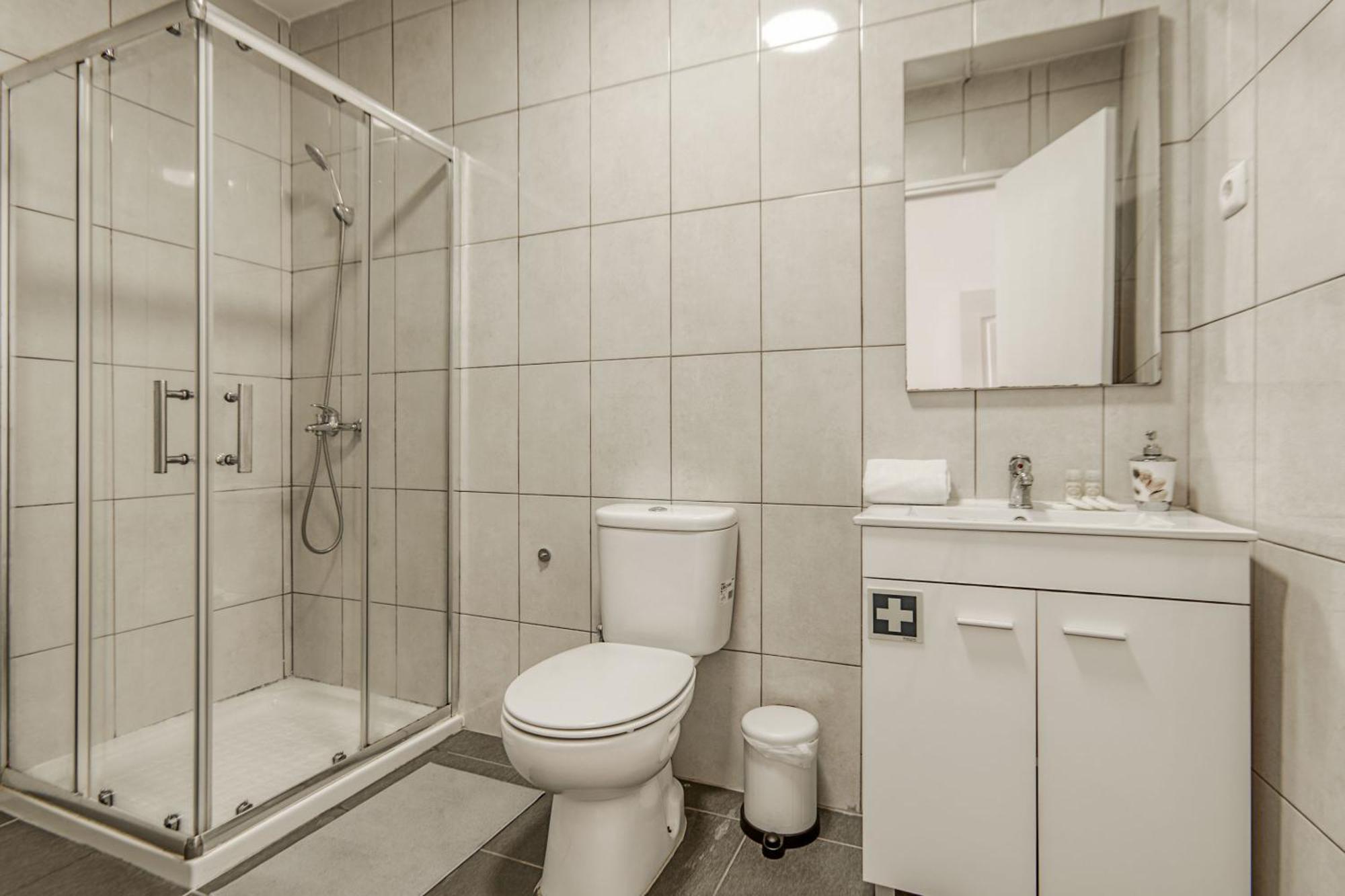 Travel & Live Aliados Apartment OOporto Esterno foto