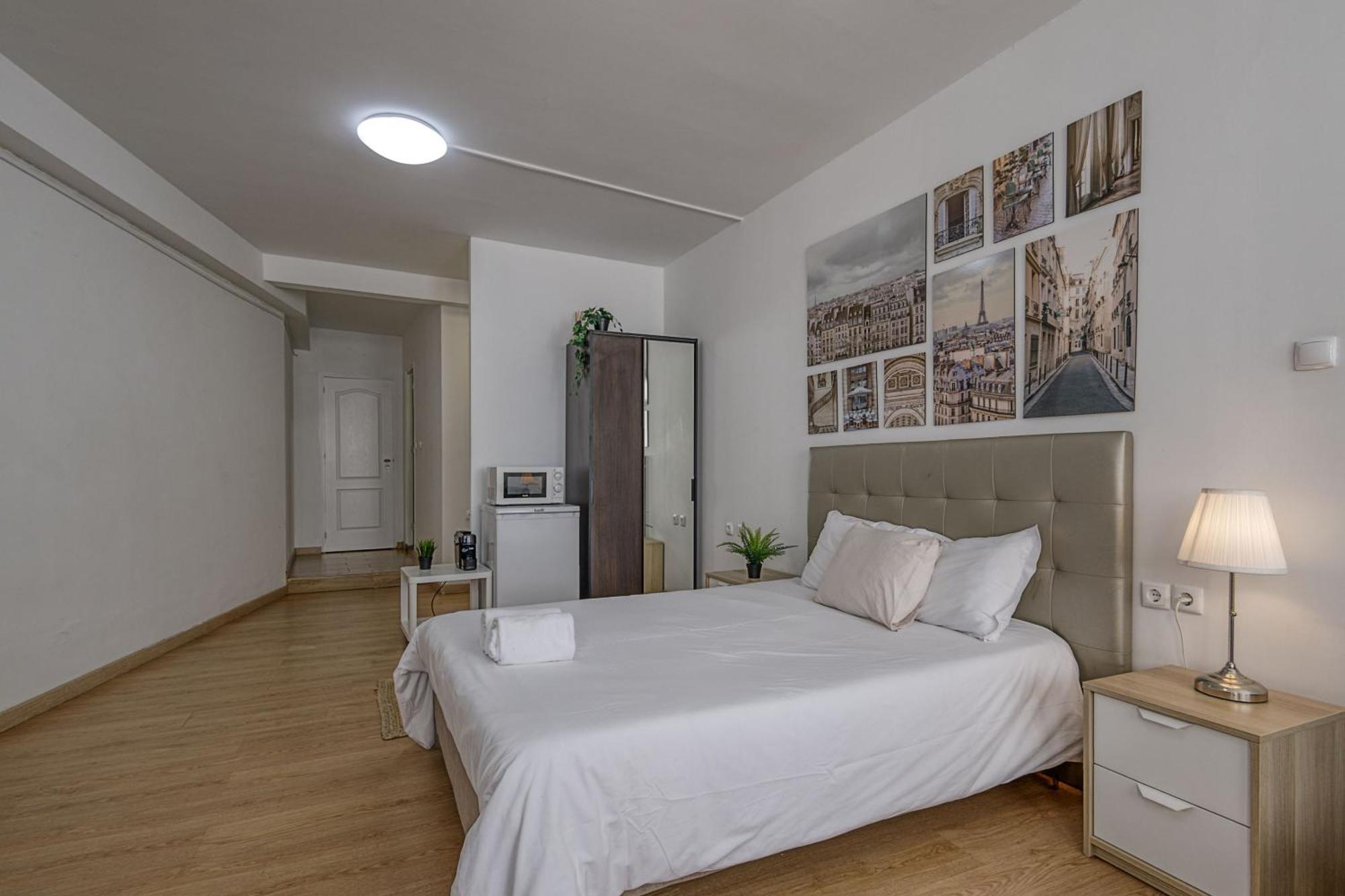 Travel & Live Aliados Apartment OOporto Esterno foto