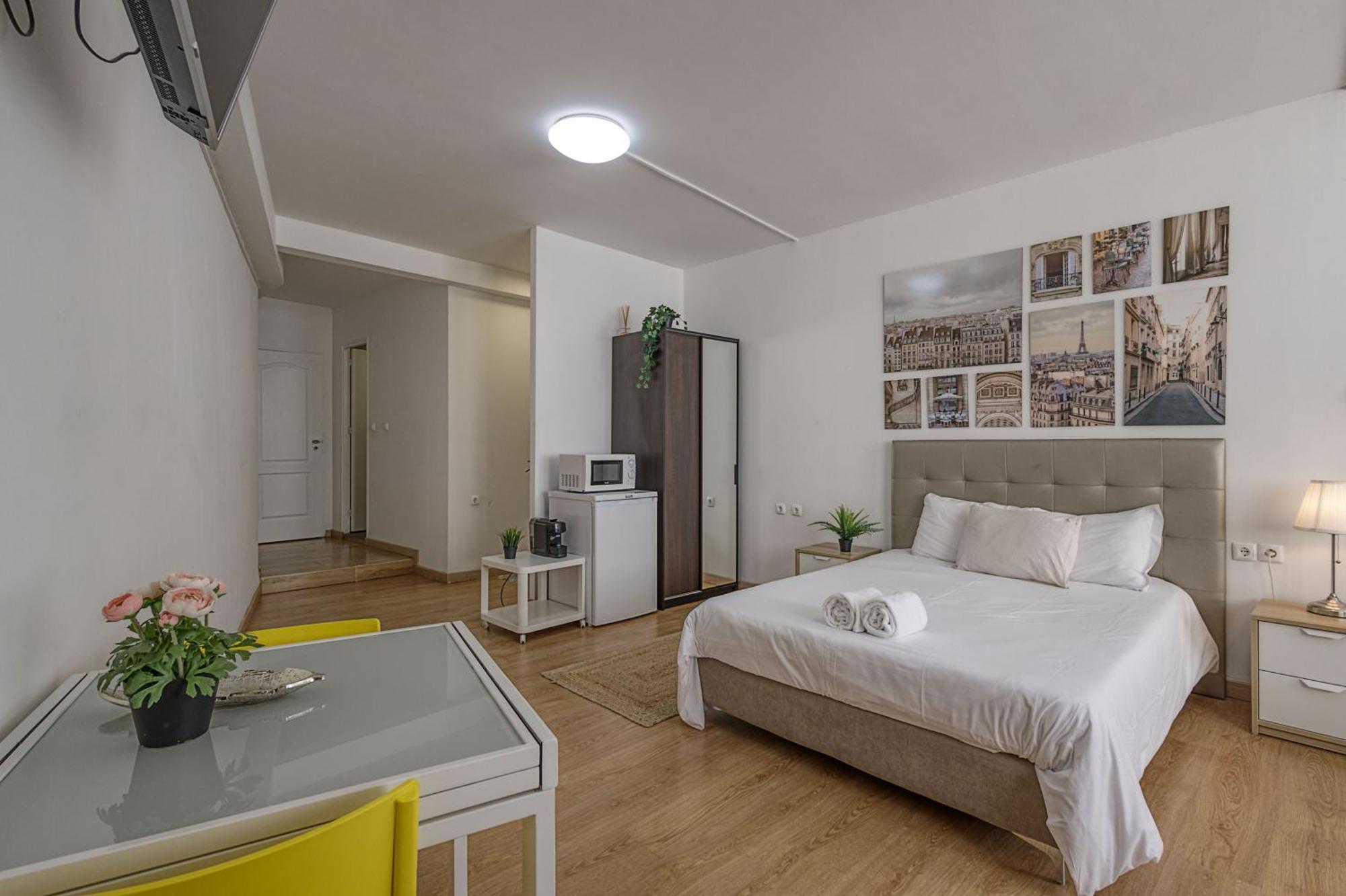 Travel & Live Aliados Apartment OOporto Esterno foto